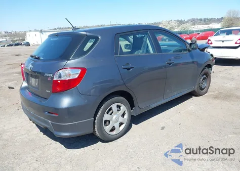 2010 Toyota Matrix S z USA, uszkodzony, nr VIN 2T1LE4EE7AC013751